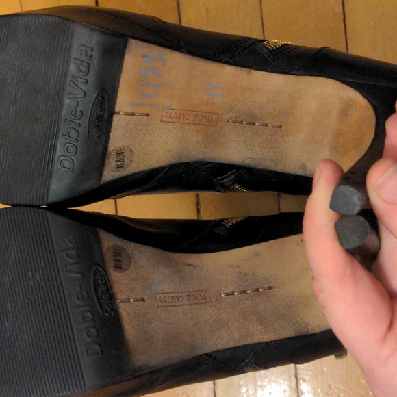 Vince Camuto size 8.5 leather heeled zipper booties - Picture 9 of 15